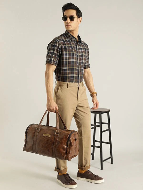 Indian Terrain Men's Regular Fit Solid Khaki Trousers